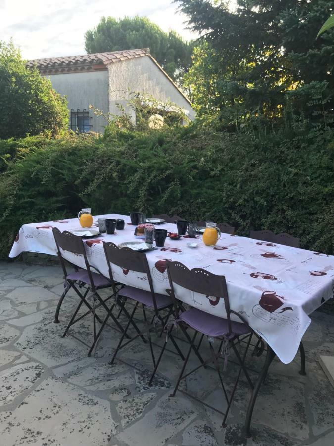 Le Jardin De La Cite Bed & Breakfast Carcassonne Luaran gambar